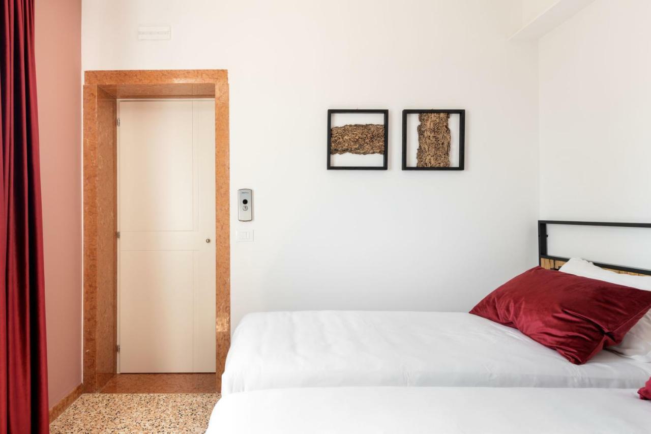 Готель Sea Tower Torre Telemetrica Lido Di Venezia Екстер'єр фото