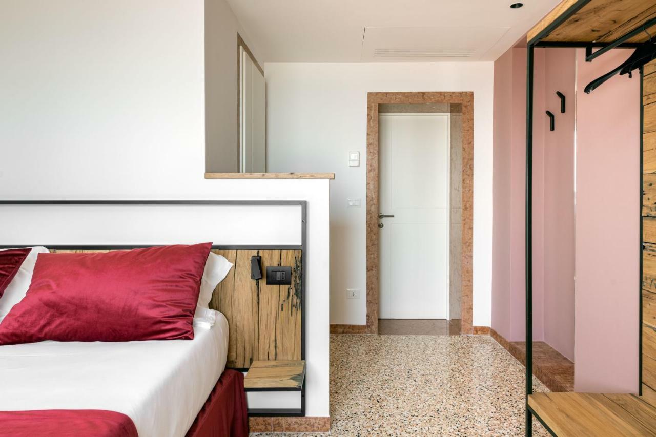 Готель Sea Tower Torre Telemetrica Lido Di Venezia Екстер'єр фото